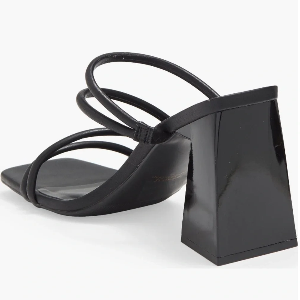 Abound Austyn Strappy sandal black size 8.5